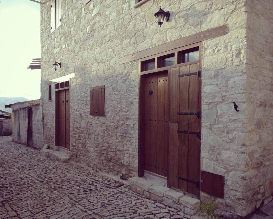 Corner Cottage Lania Exterior photo